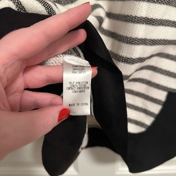 Doe & Rae Hoodie - Picture 9 of 10